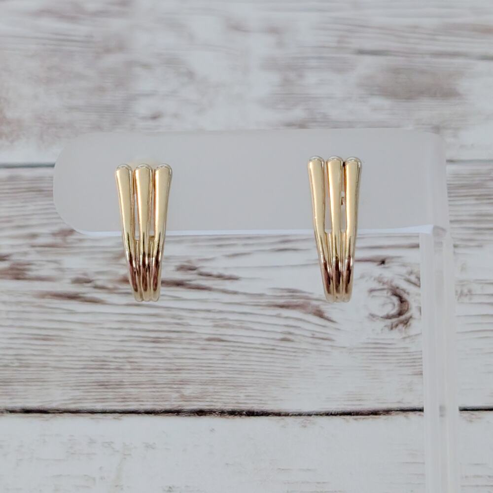 Vintage Avon Clip On Earrings Gold Tone